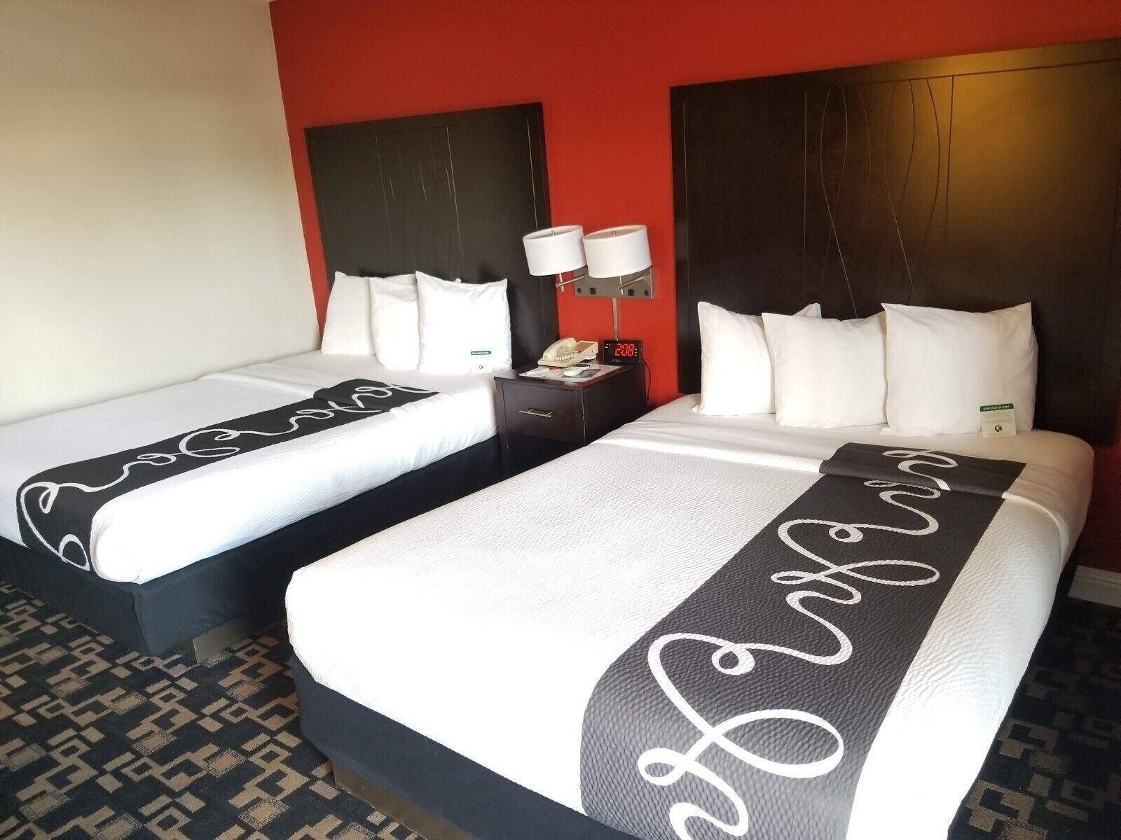 Ramada by Wyndham Oceanside Exterior foto