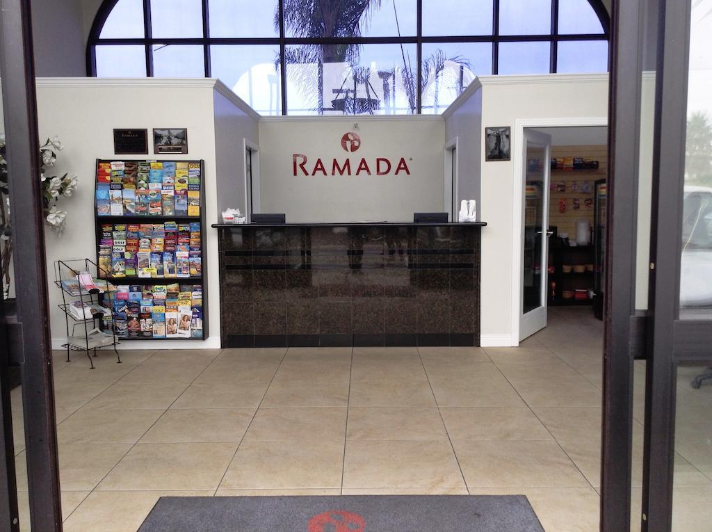 Ramada by Wyndham Oceanside Exterior foto